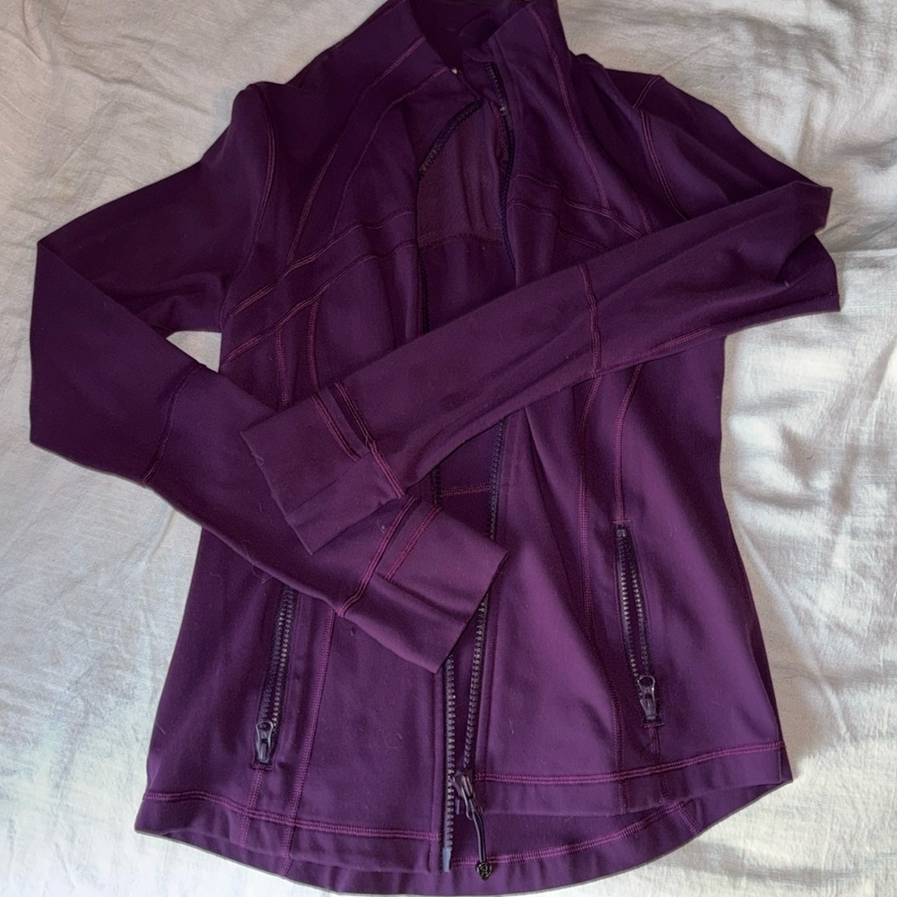 LULU LEMON - define zip up jacket, deep magenta color